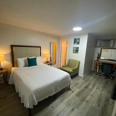 American Inn 彭萨科拉 外观 照片